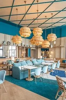 Ξενοδοχείο Le Cafe De Paris 4*