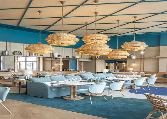 מלון Le Cafe De Paris ביאריץ