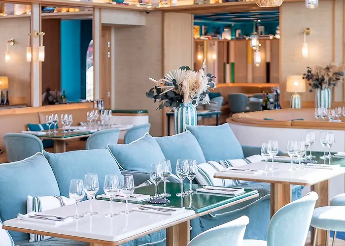 Le Cafe De Paris 4* ביאריץ