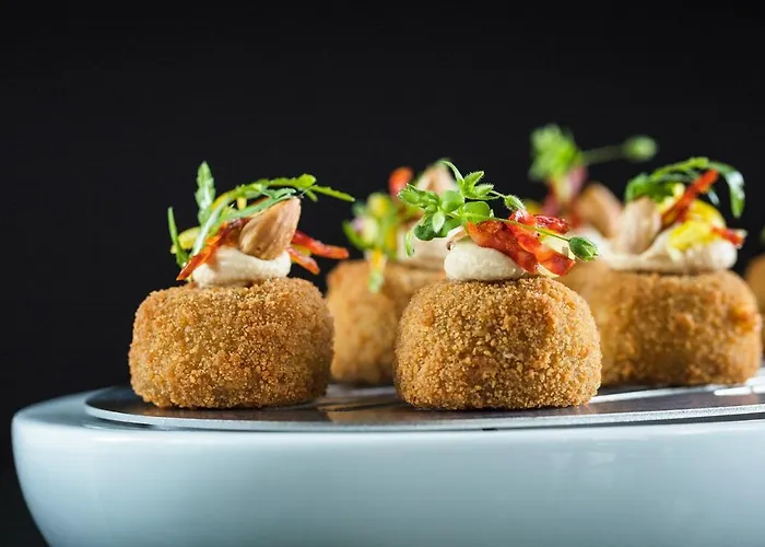 Le Cafe De Paris Ξενοδοχείο