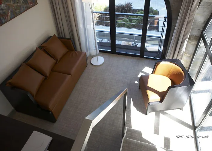 Le Cafe De Paris 4* ביאריץ