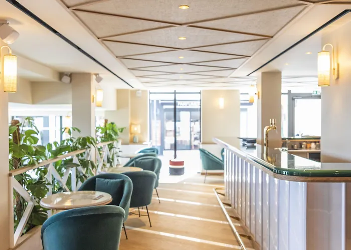 Le Cafe De Paris Ξενοδοχείο 4*