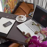 Le Café De Paris Hotel Biarritz