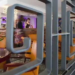 Le Café De Paris