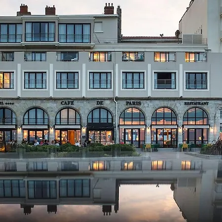 Le Café De Paris