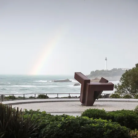 Le Cafe De Paris Отель Биарриц