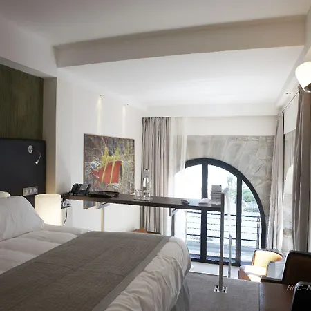 Le Cafe De Paris Биарриц