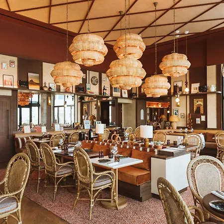 Le Cafe De Paris 4* Biarritz