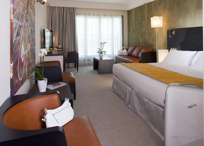 Le Cafe De Paris Hotel Biarritz